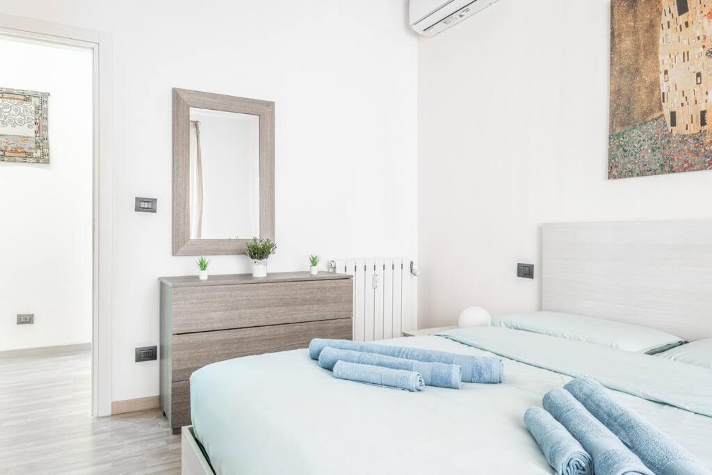 Artistic House Navigli-Duomo Netflix & Design Apartamento Milán Exterior foto