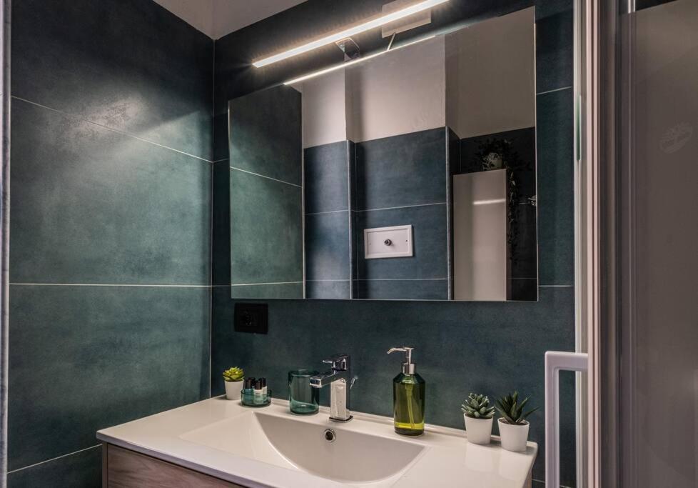 Artistic House Navigli-Duomo Netflix & Design Apartamento Milán Exterior foto